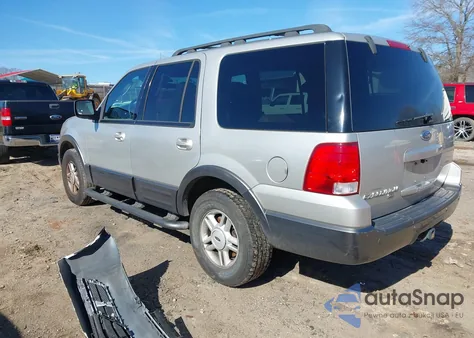 2005 Ford Expedition Nbx/Xlt z USA, uszkodzony, nr VIN 1FMFU16545LA44155